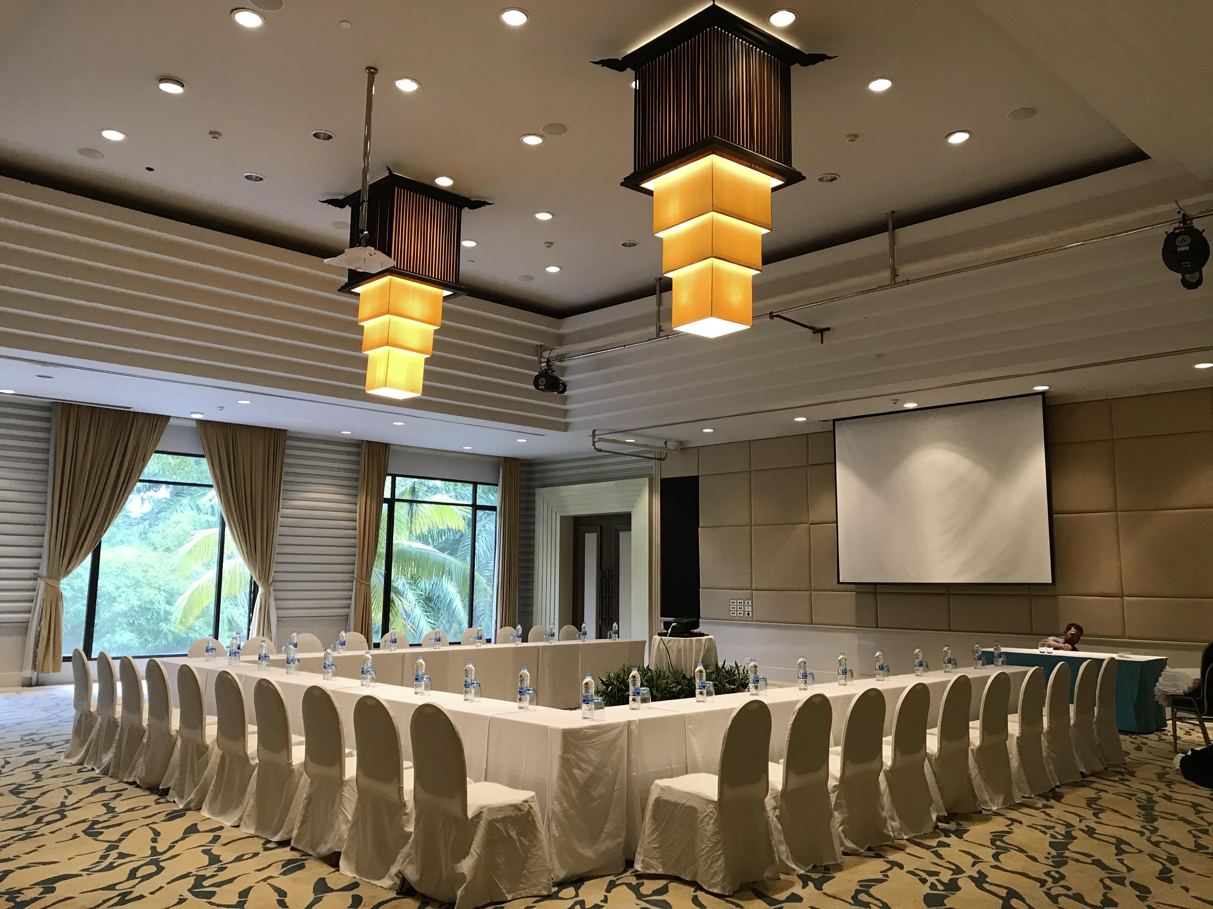 Hotel Robinson Khao Lak Esterno foto