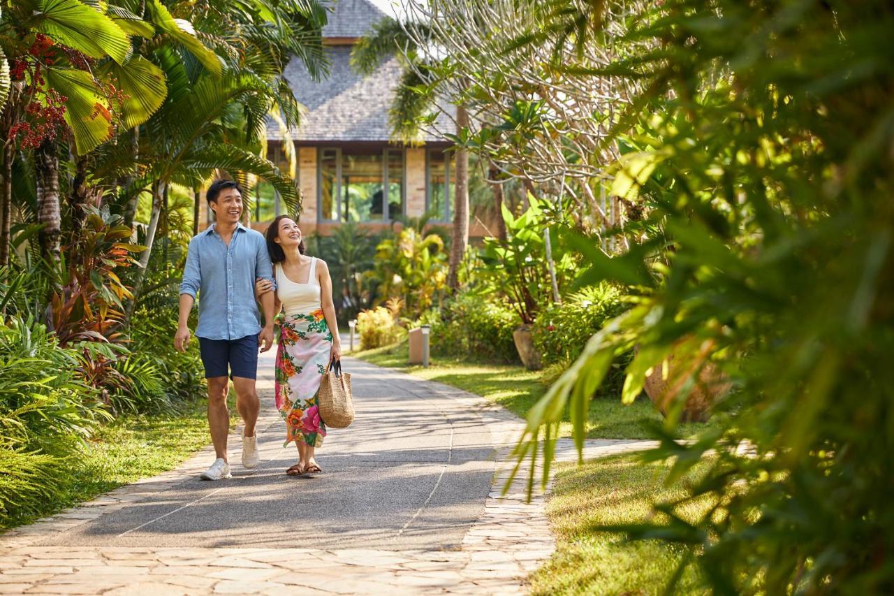 Hotel Robinson Khao Lak Esterno foto