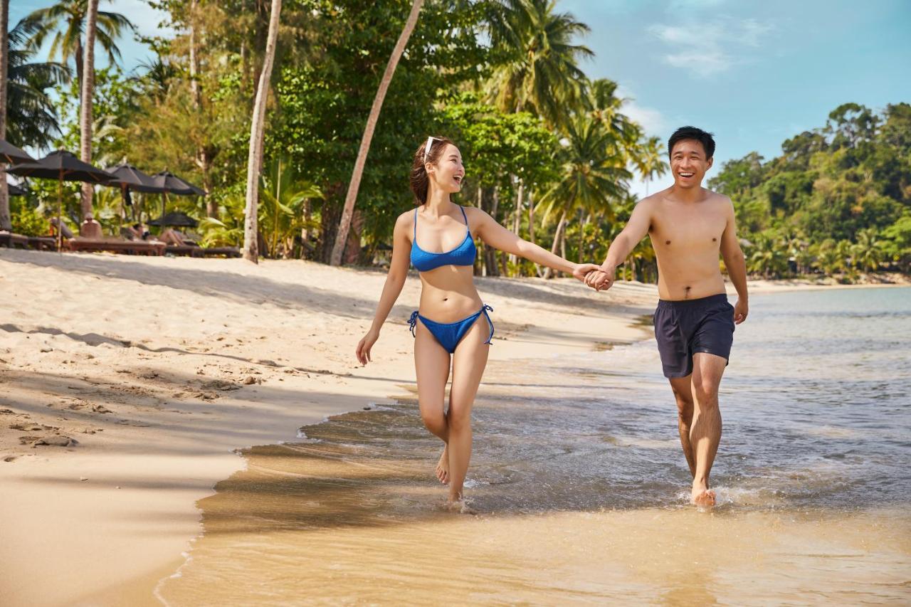Hotel Robinson Khao Lak Esterno foto