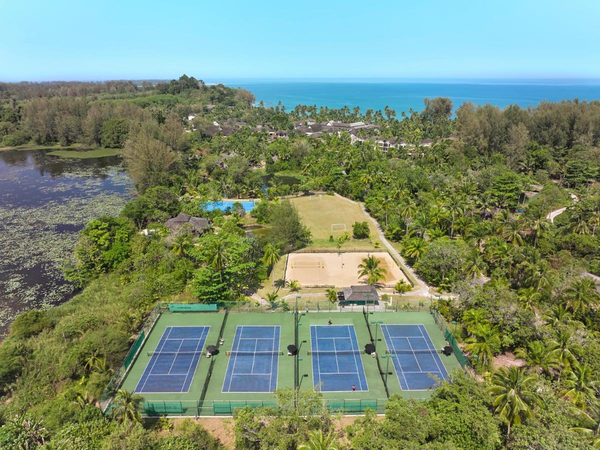 Hotel Robinson Khao Lak Esterno foto