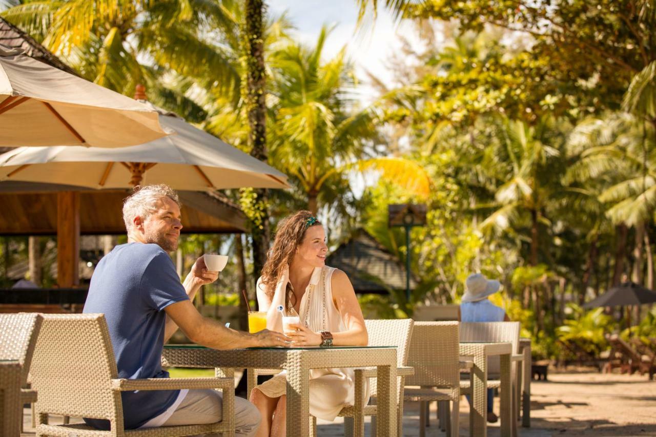 Hotel Robinson Khao Lak Esterno foto