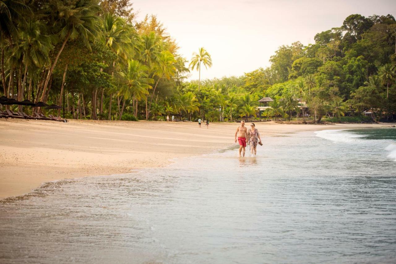 Hotel Robinson Khao Lak Esterno foto